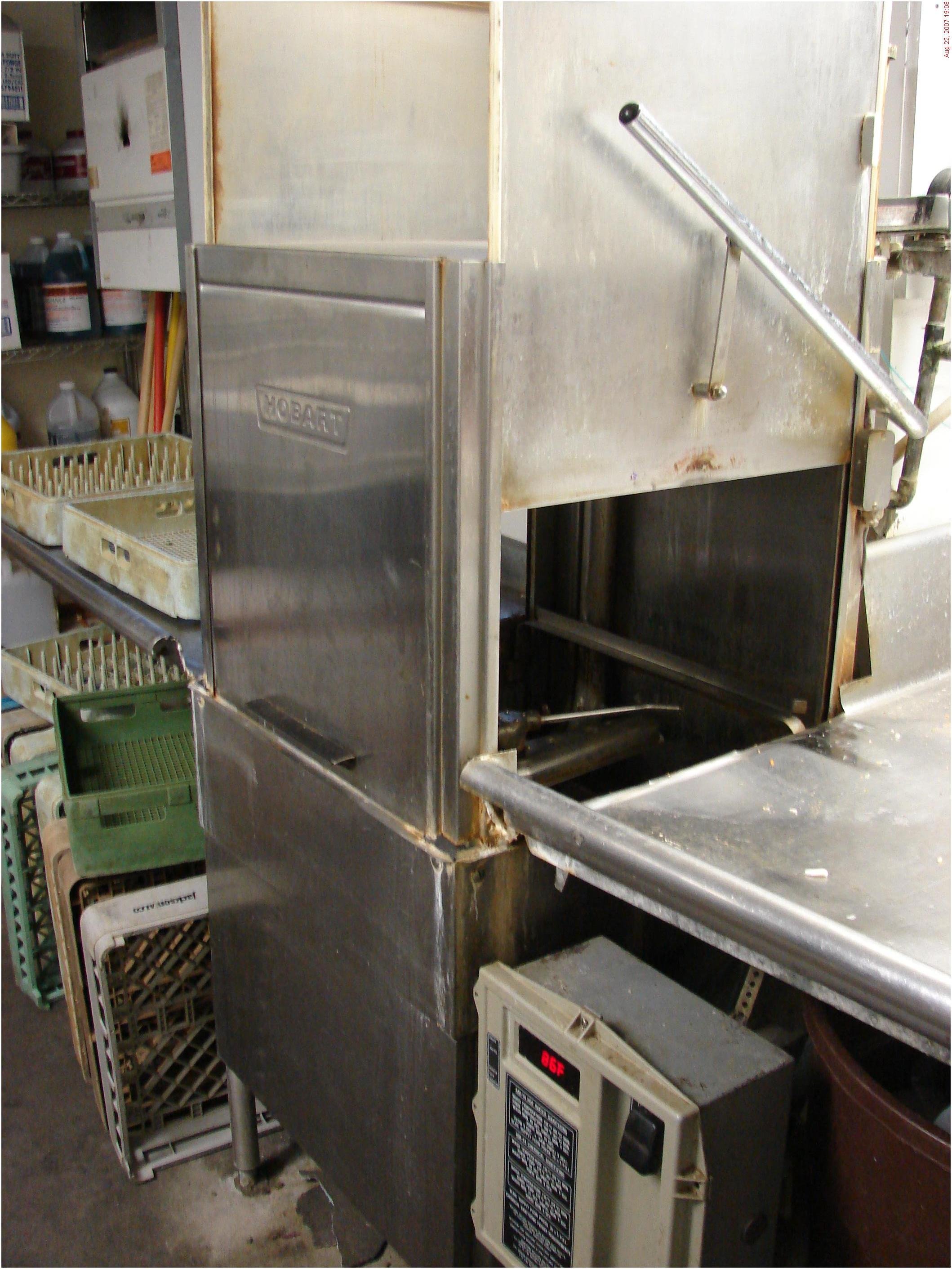Featured image for commercial dishwasher buying guide